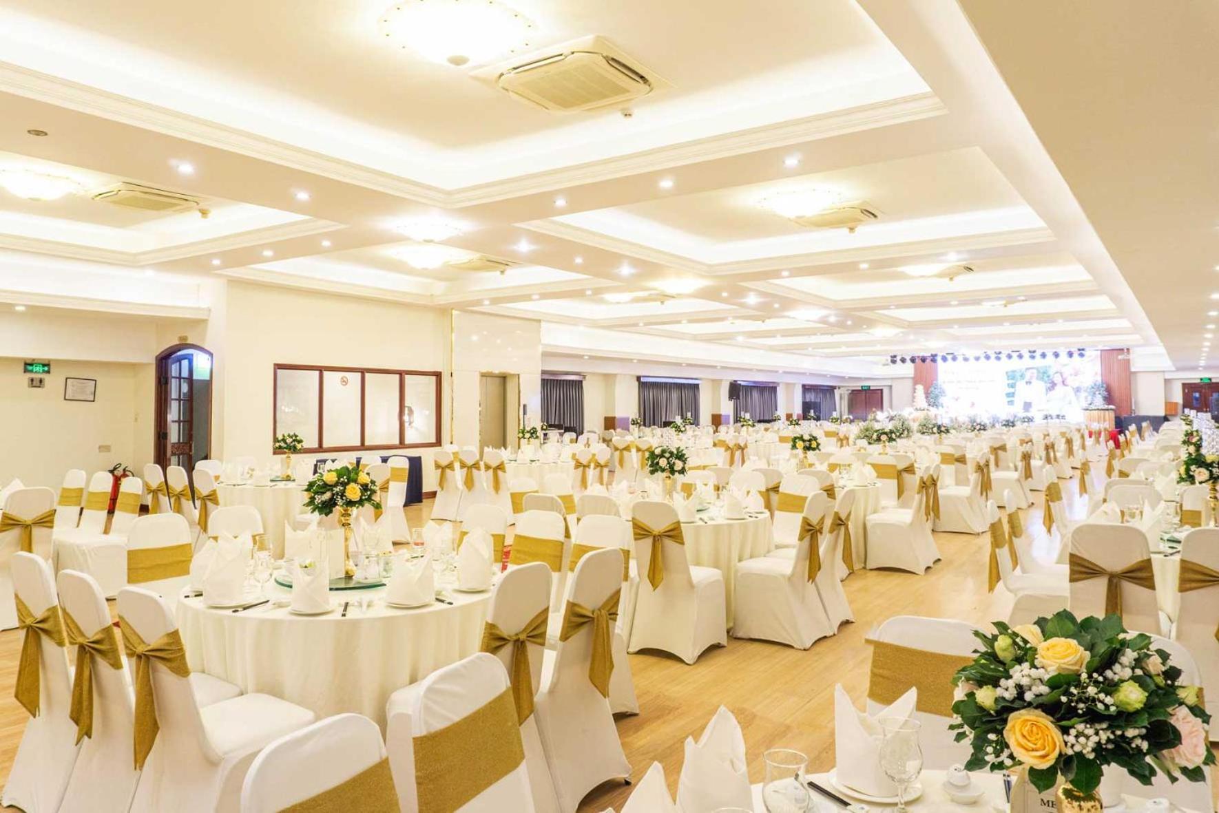 Royal Hotel Saigon Bandar Ho Chi Minh Luaran gambar